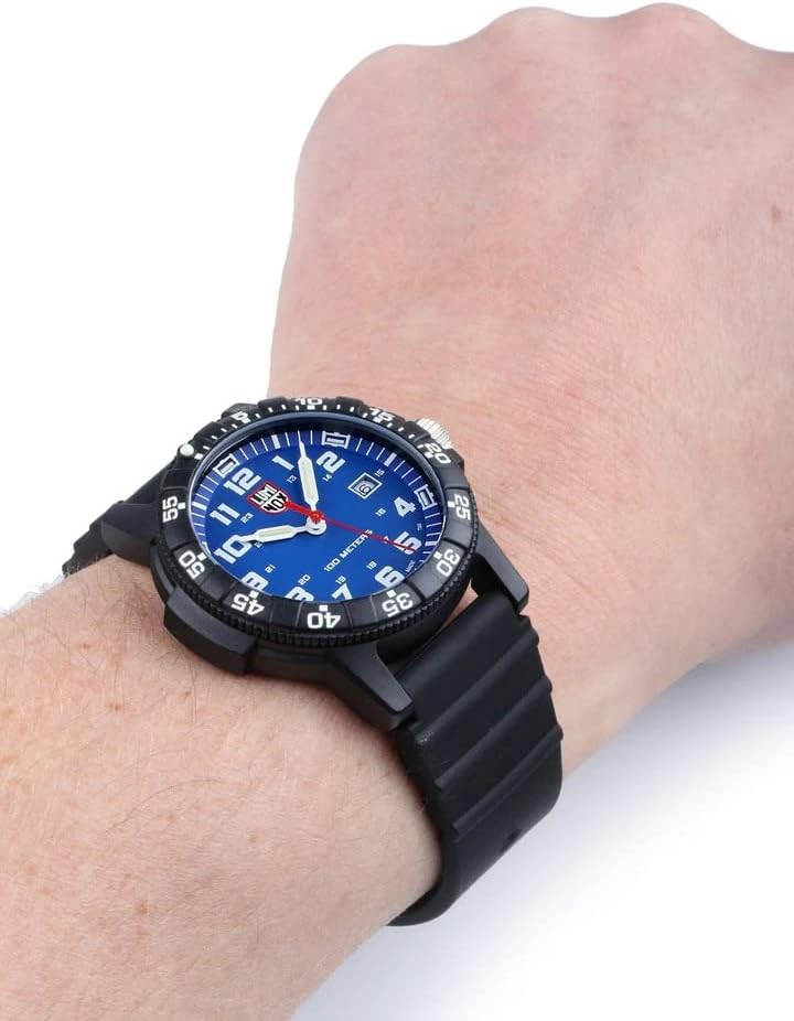 Relógio Luminox Leatherback SEA Turtle Giant XS.0323.L - Quartzo 44mm