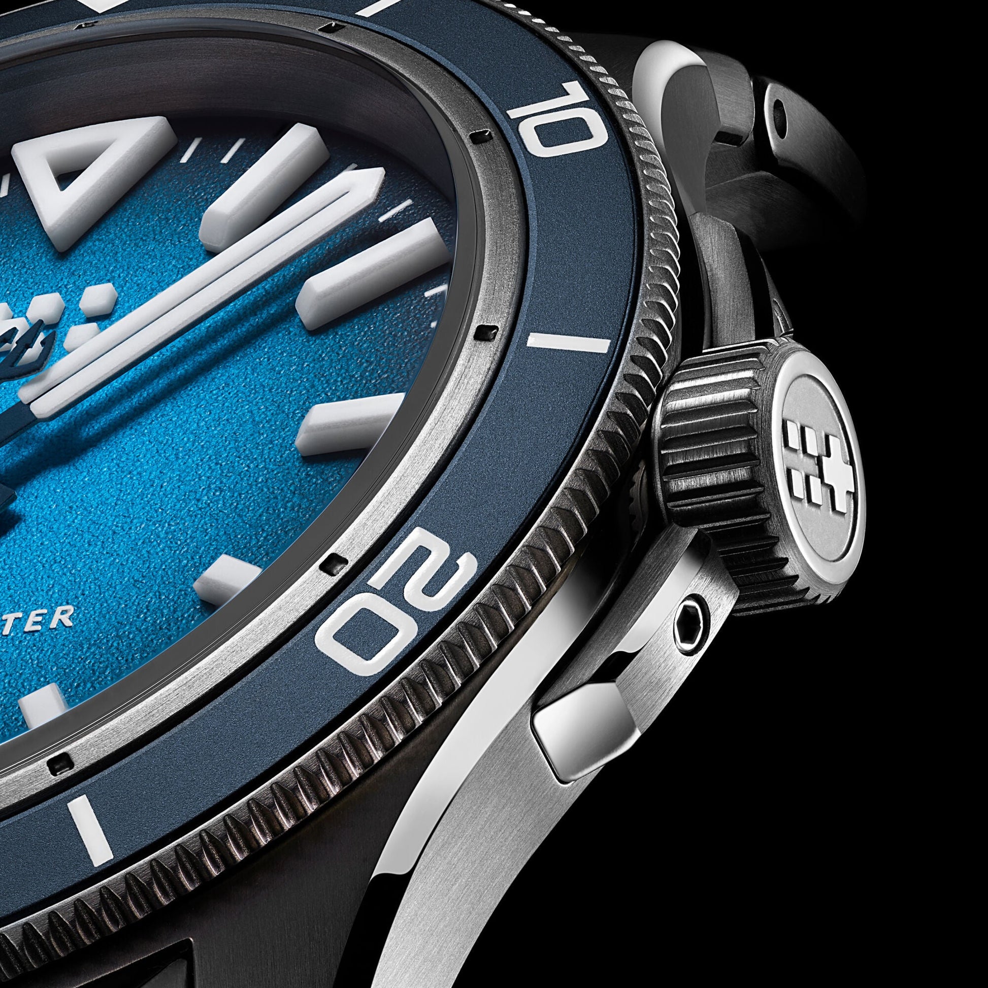 Relógio Christopher Ward C60 Trident Lumière 41mm C60-41C3H31T0BB0-B0