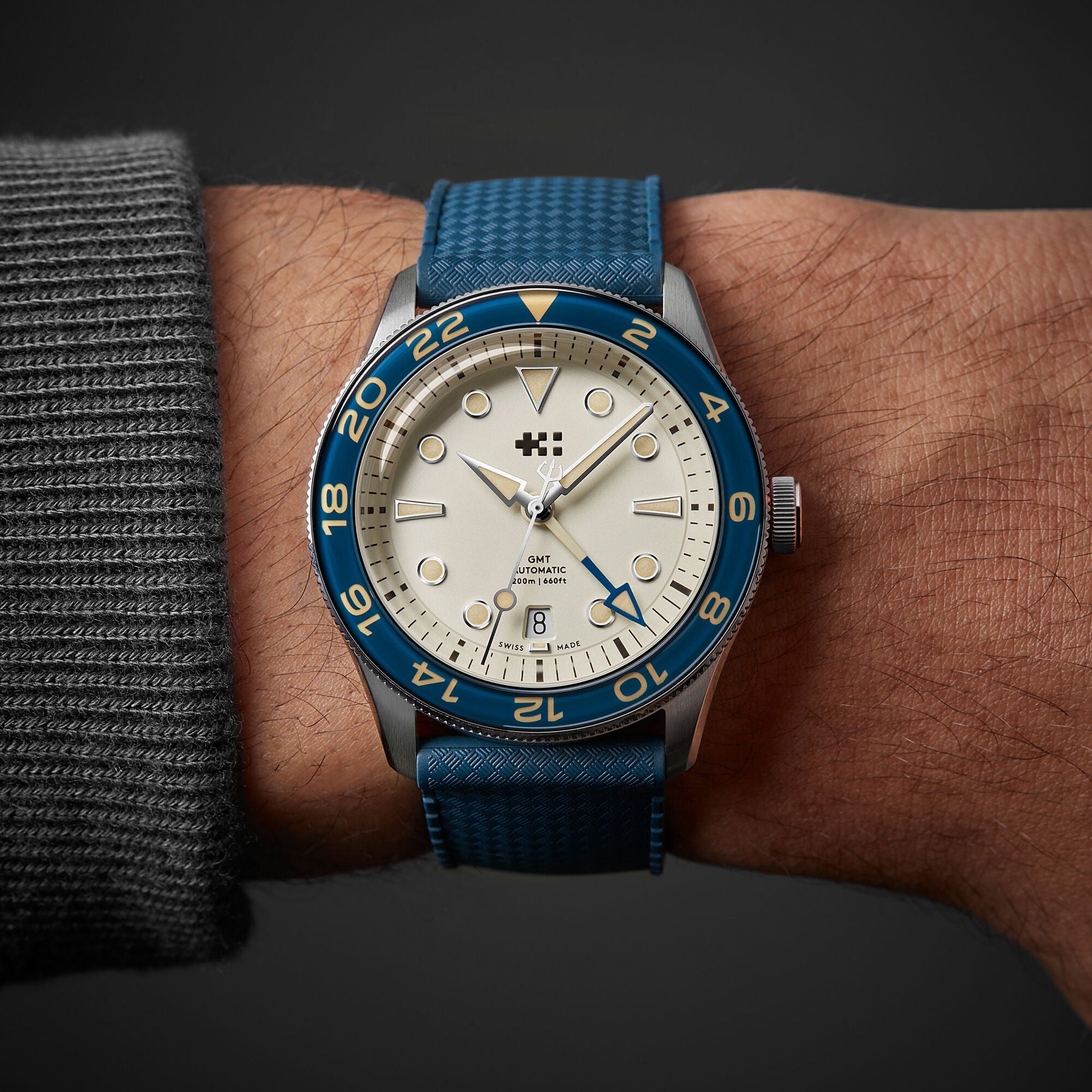 Relógio Christopher Ward C65 Aquitaine GMT - Automático 41mm
