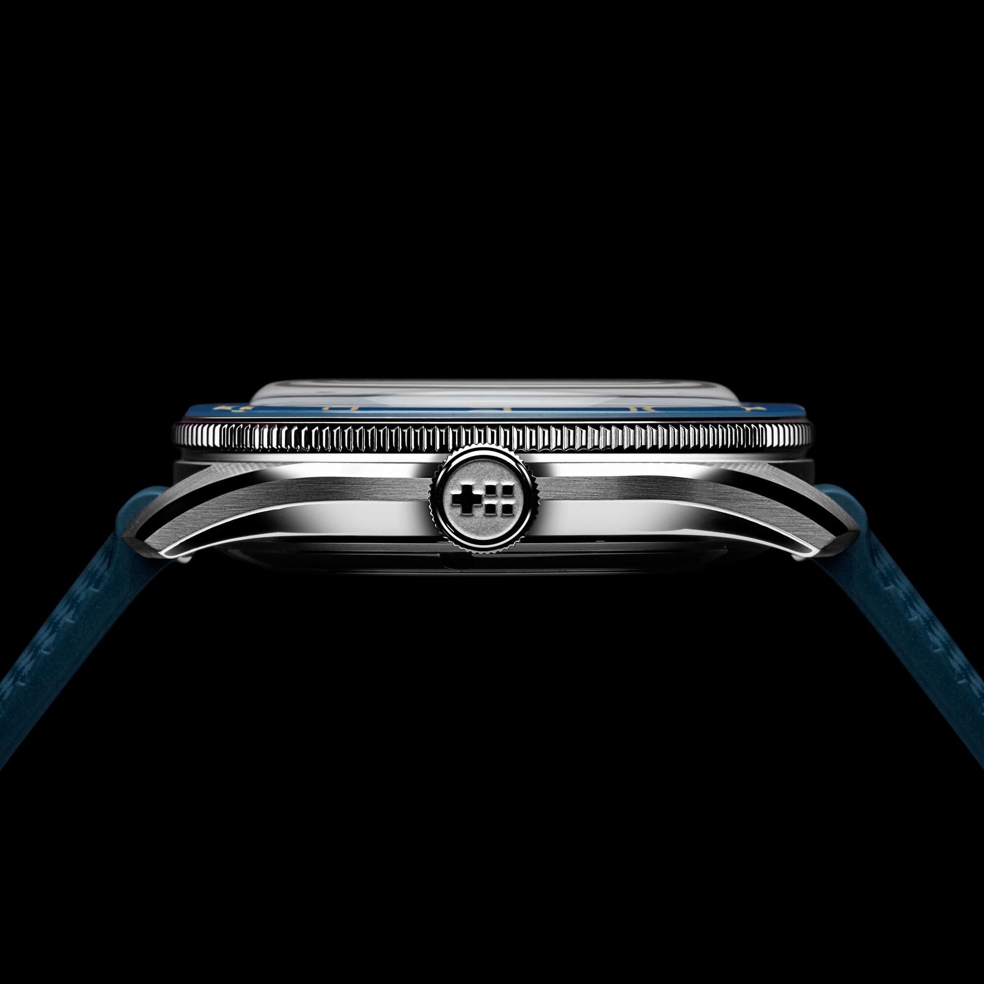 Relógio Christopher Ward C65 Aquitaine GMT - Automático 41mm