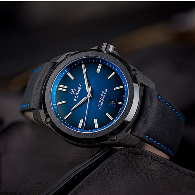 Relógio Formex ESSENCE Leggera FortyOne Automático Chronometer Electric Blue 41mm 0331.4.6339.820