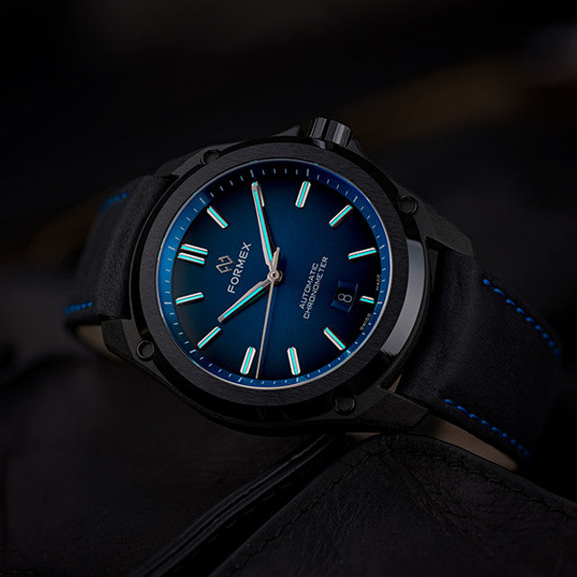 Relógio Formex ESSENCE Leggera FortyOne Automático Chronometer Electric Blue 41mm 0331.4.6339.820